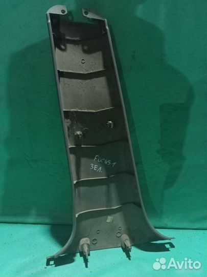 Накладки средних стоек Ford Focus