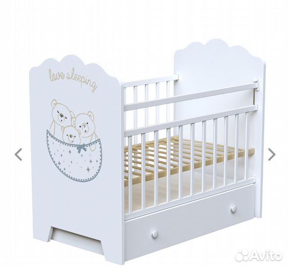 Детская кроватка с маятником и ящиком