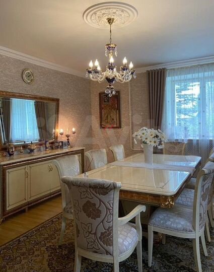 Коттедж 836,3 м² на участке 23 сот.