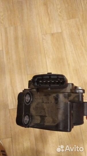 Электронная педаль газа (Лада гранта) Bosch