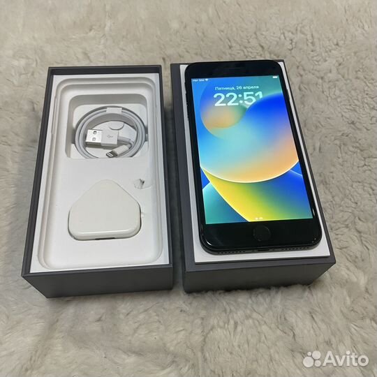 iPhone 8 Plus, 64 ГБ