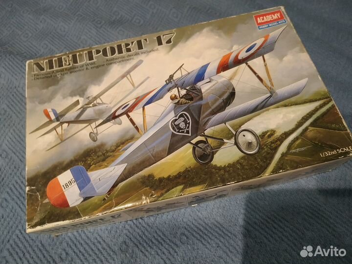 Модель самолёта Nieuport 17 1:32