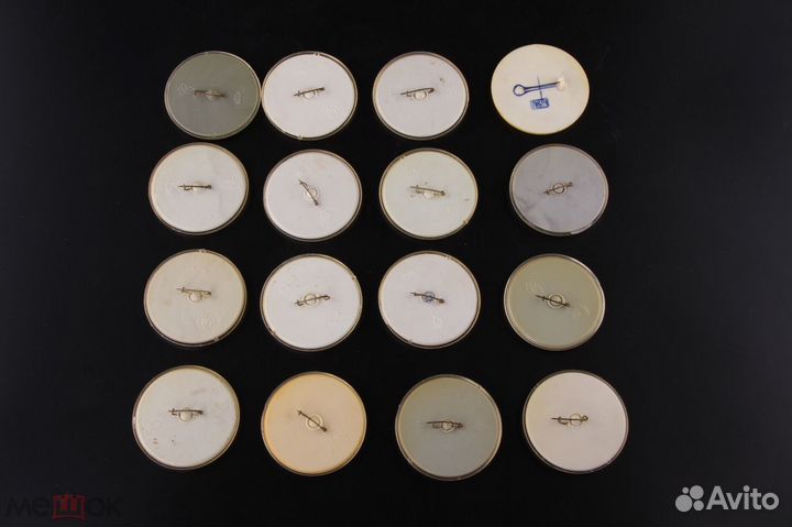 Значки Футбольные Клубы 16 штук СССР