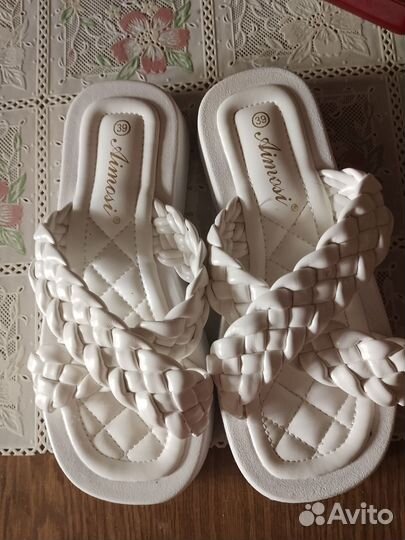 Шлепанцы женские 39 размер