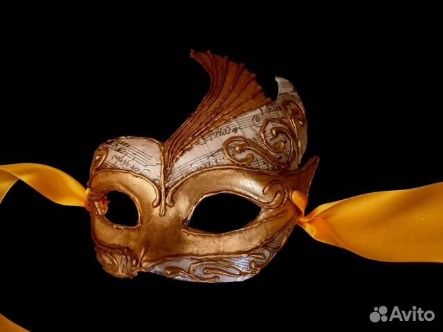 Венецианская карнавальная маска 