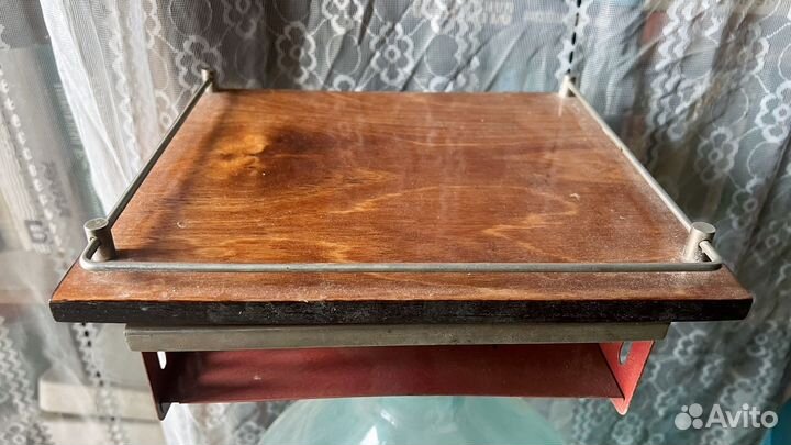 Полочка настенная