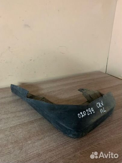 Брызговик передний левый CR-V