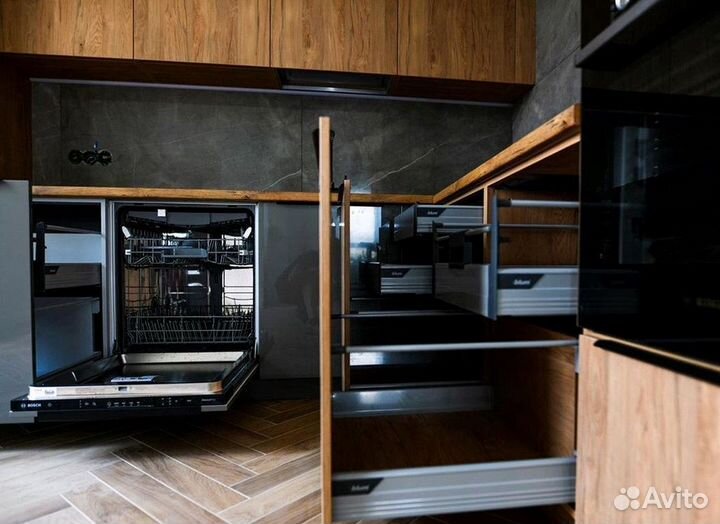 Кухня на заказ. Доставка и сборка