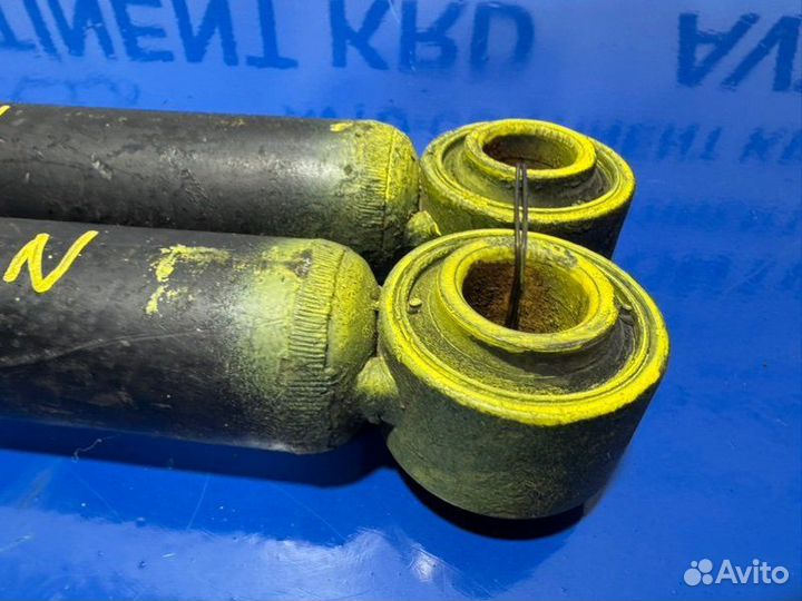 Амортизатор задний Toyota Alphard ANH15 2AZ