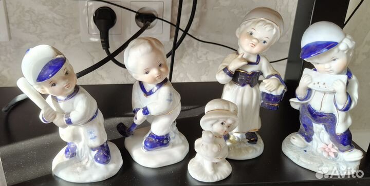 Фарфоровые статуэтки. Детки. Exclusive Collection