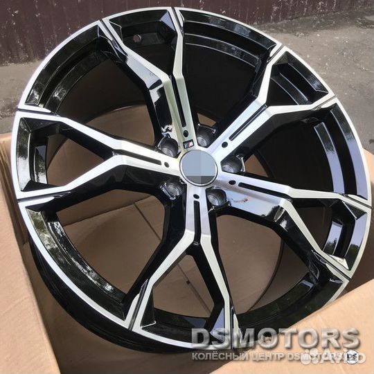 Диски R22 на BMW 741 М Стиль