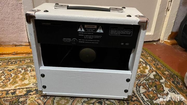 Комбоусилитель гитарый 15 Watt