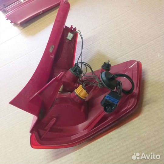 Фонарь задний левый citroen c4