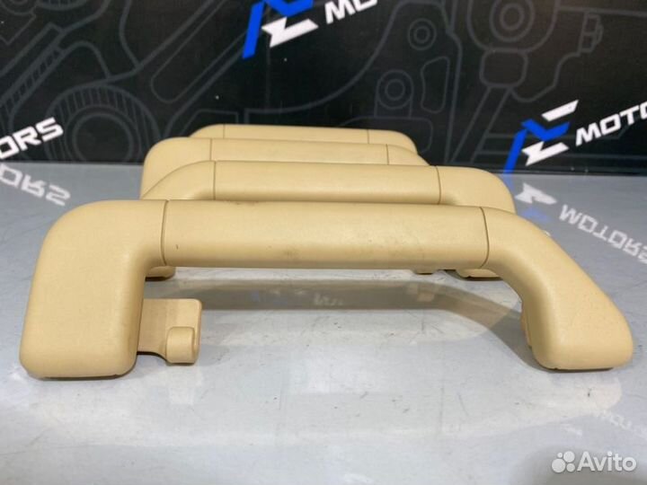 Потолочная ручка Volkswagen Touareg 7L AXQ/4 2006