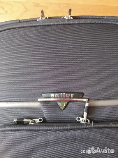 Чемодан на колесах Antler
