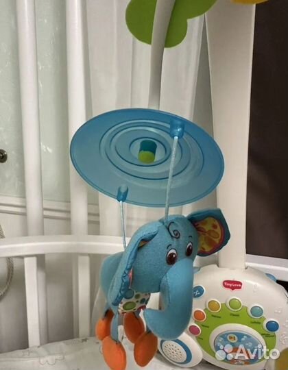 Мобиль на кроватку tiny love бумбокс