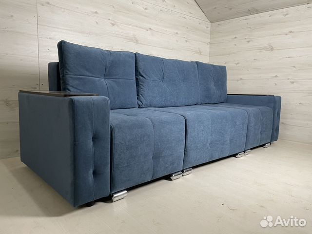 Диван угловой с накладками