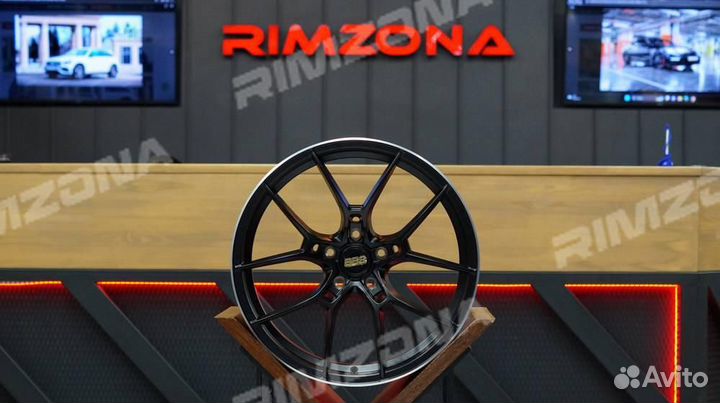 Литой диск rays R18 5x120