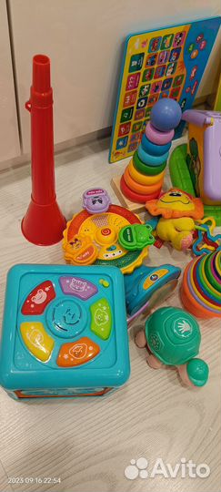 Развивающие игрушки пакетом