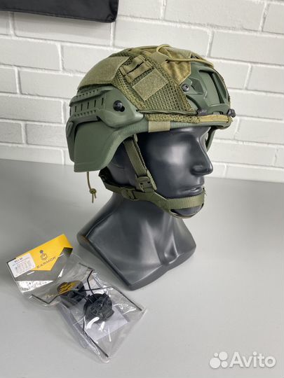 Военные товары Набор: Шлем с ушами + чехол