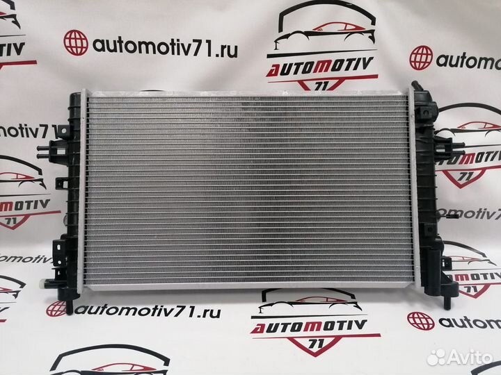 Радиатор охлаждения паяный Astra H / Zafira B