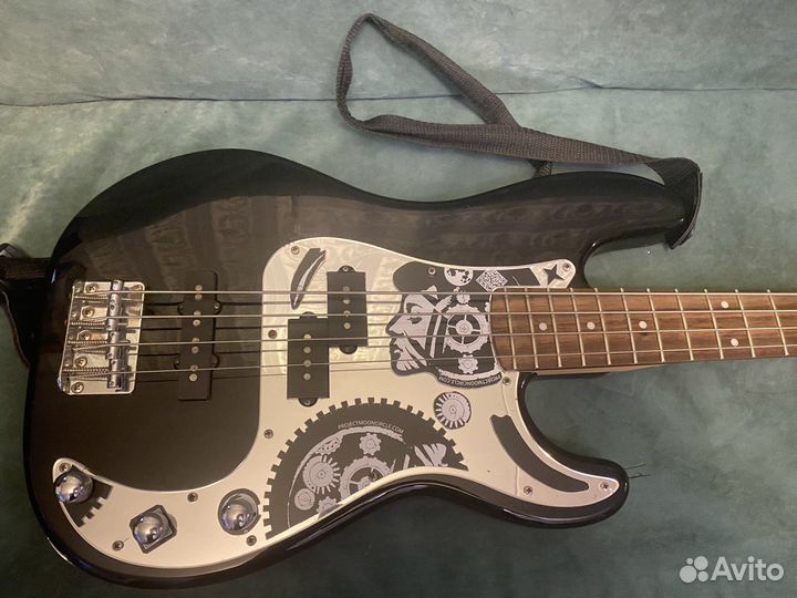 Бас гитара Fender Squier Precision Bass Standart