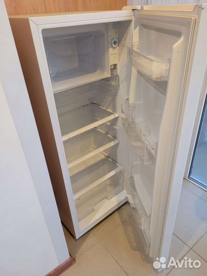 Холодильник бу маленький