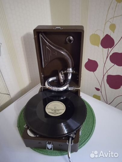 Мини патефон