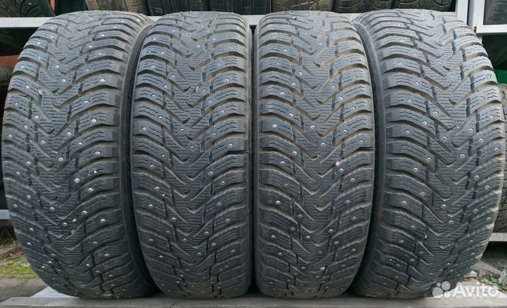 Nokian Tyres Hakkapeliitta 8 SUV 215/65 R17 103T