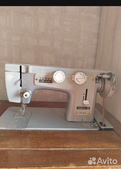 Швейная машина Чайка 3 и еще 2 старые машинки