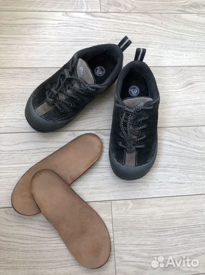 Кроссовки Crocs