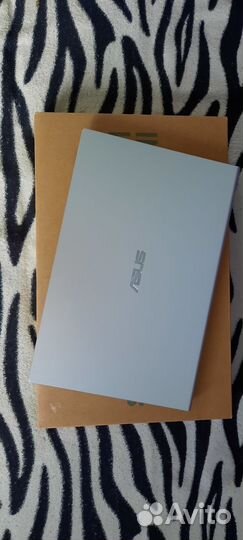 Ноутбук asus