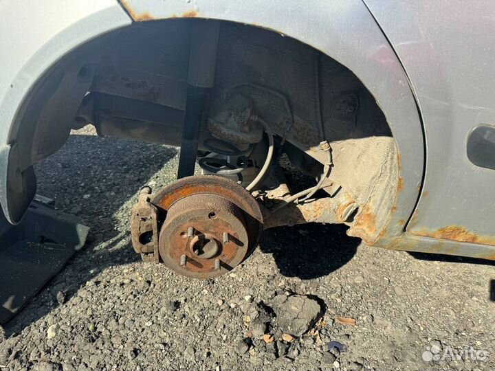 Ступица задняя правая Hyundai Getz I (2002—2005) 6