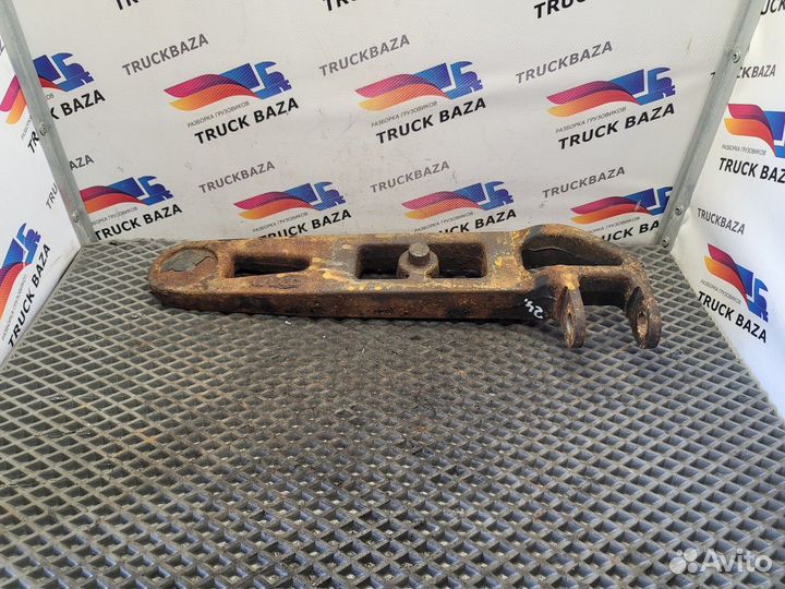 41271296 Кронштейн переднего амортизатора нижний л