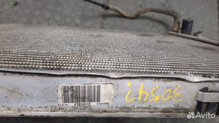 Радиатор охлаждения двигателя Land Rover Discovery 3, 2005
