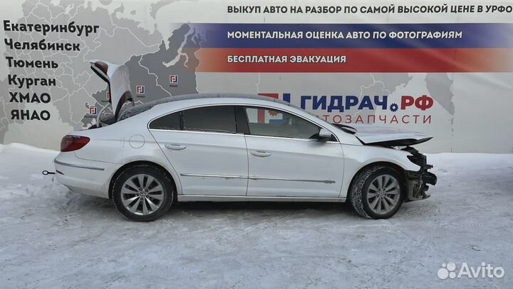 Суппорт тормозной передний левый Volkswagen Passat CC 1K0615123E