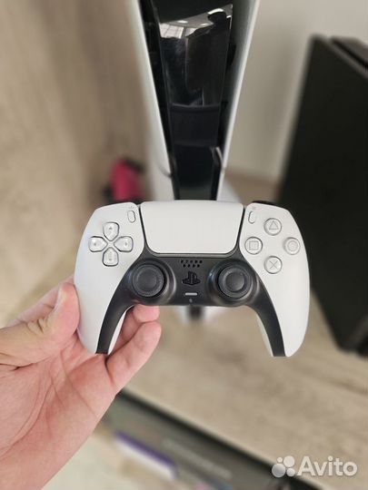 Ps5 + 2 джойстика +50 игр