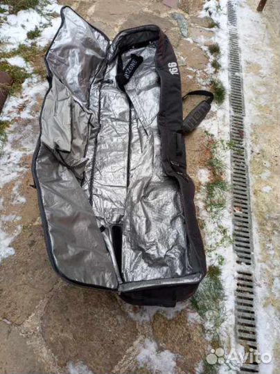 Чехол для сноуборда на колесах Burton