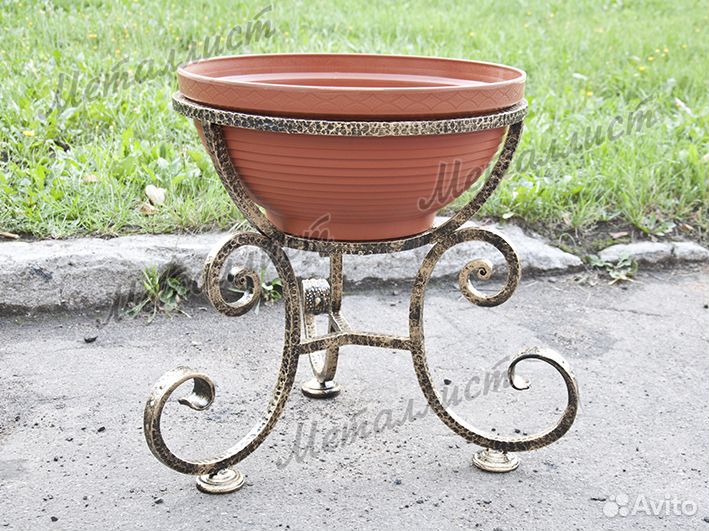 Подставка для цветов напольная