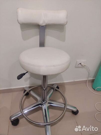 Косметологический стул