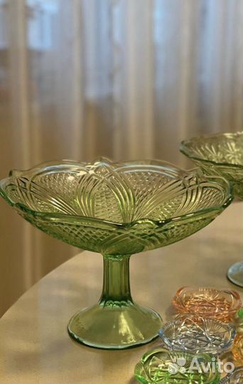 Ваза на ножке, конфетница. Винтаж