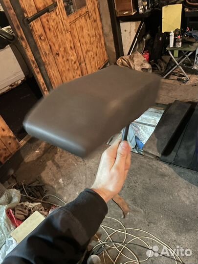 Подлокотник ваз 2109-2114