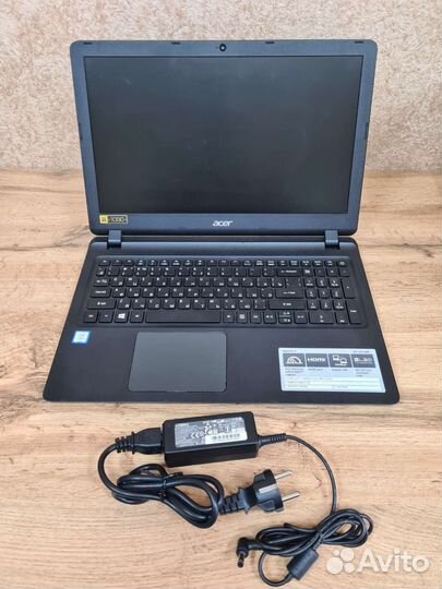 Ноутбук acer aspire es 1-572-30zs