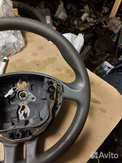 Руль для Renault Clio 3
