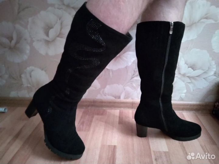 Сапоги женские, зимние. размер 42, новые