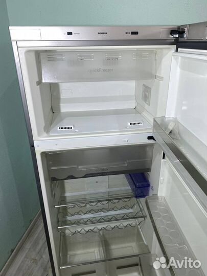Холодильник Siemens