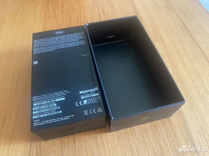 Коробка телефона iPhone 11 pro