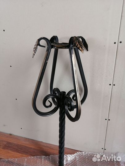 Ваза ритуальная