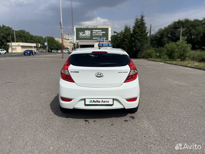 Hyundai Solaris 1.4 AT, 2013, 128 000 км