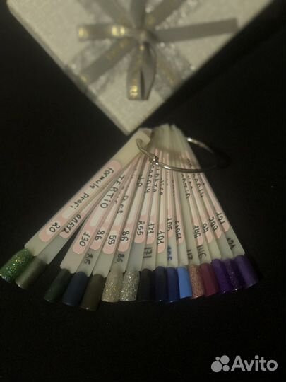 Модель на маникюр с покрытием гель лак